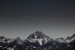 在短暂世界中遇见永恒的救恩